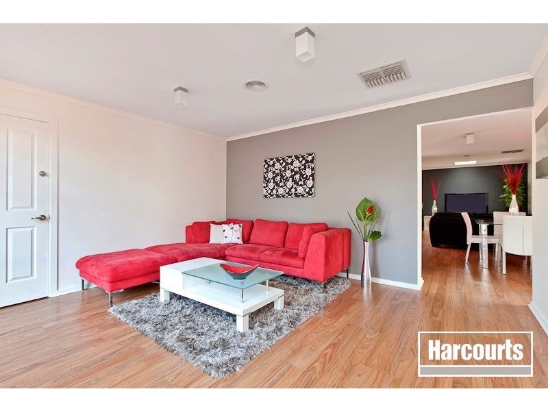 132 Sweeney Drive, Narre Warren VIC 3805