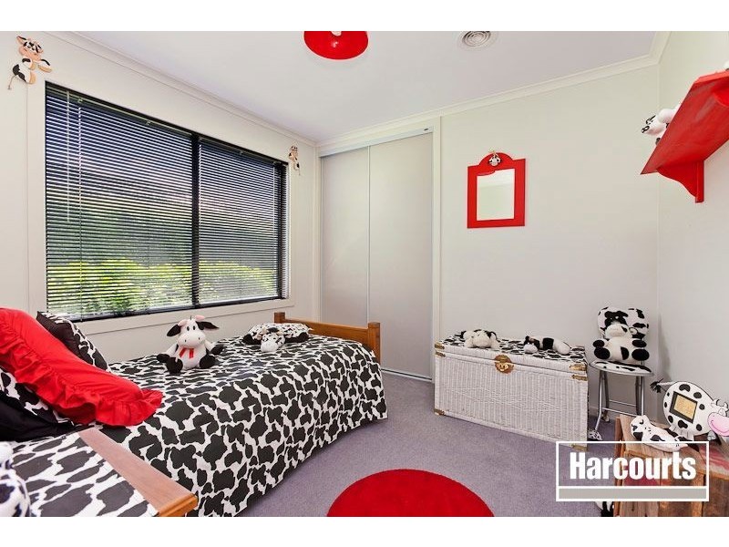 132 Sweeney Drive, Narre Warren VIC 3805