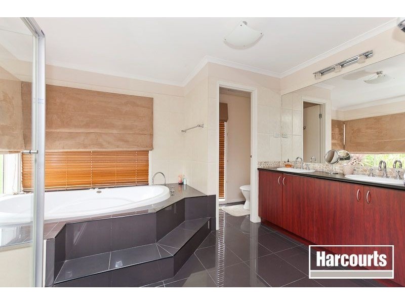 14 Pembury Court, Narre Warren South VIC 3805
