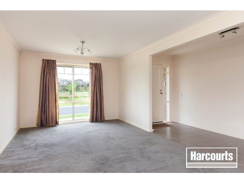 10 Fleet Street, Narre Warren South VIC 3805