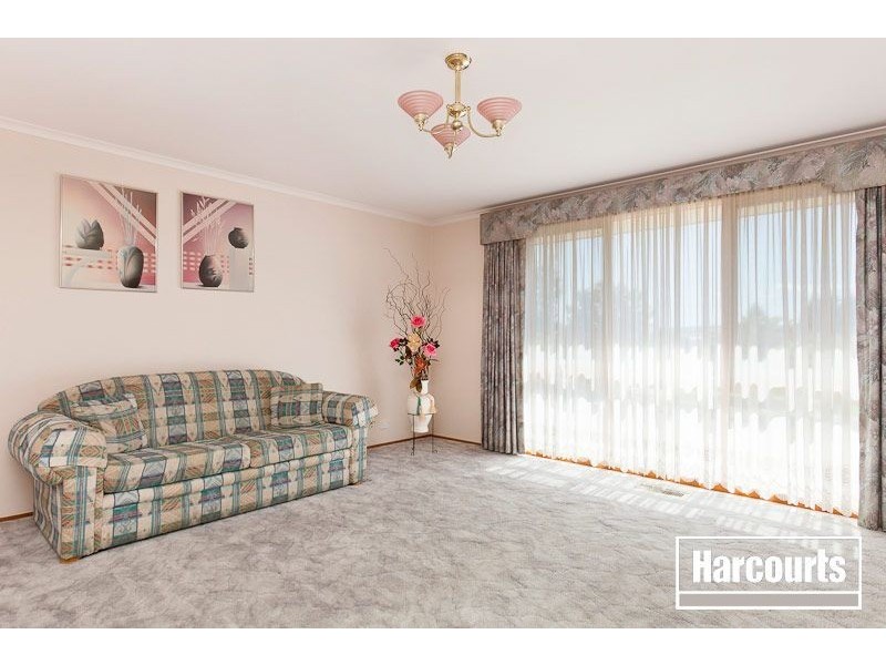 5 Kanumbra Court, Hallam VIC 3803