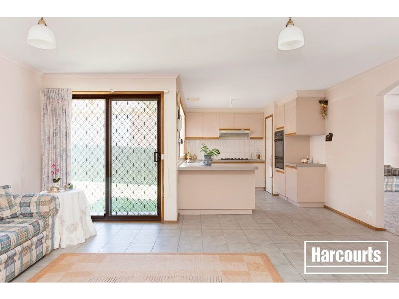 5 Kanumbra Court, Hallam VIC 3803