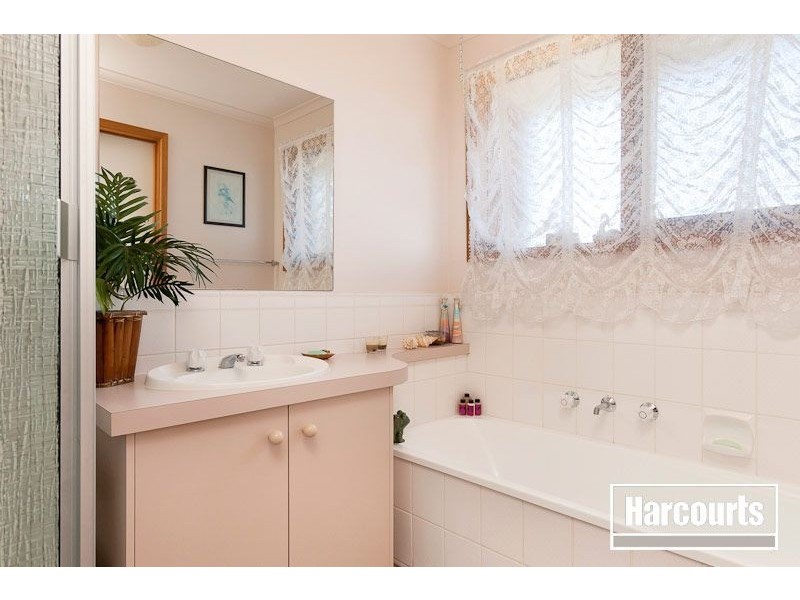 5 Kanumbra Court, Hallam VIC 3803