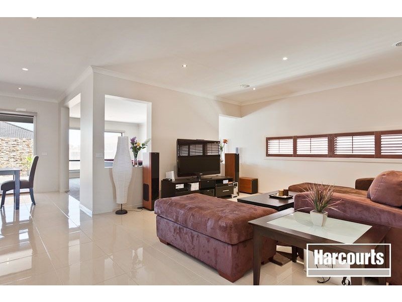 7 Honey Court, Berwick VIC 3806