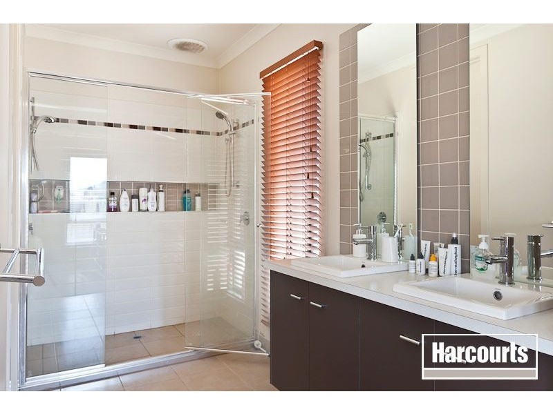 7 Honey Court, Berwick VIC 3806