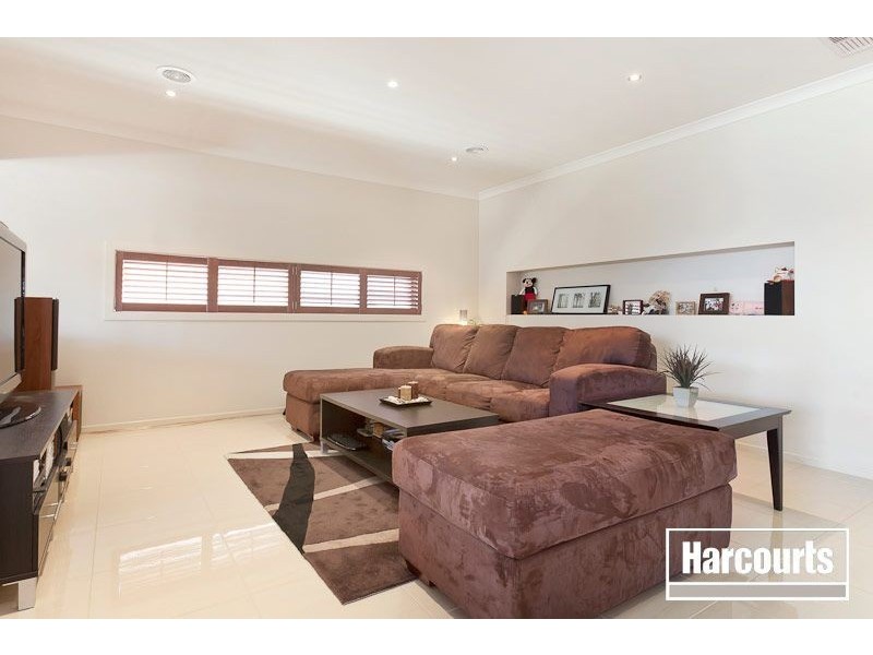 7 Honey Court, Berwick VIC 3806