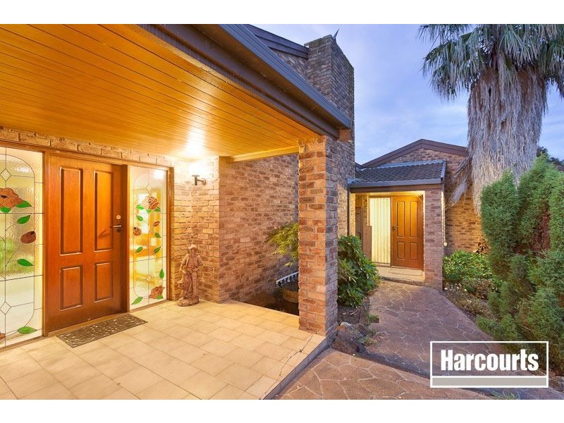 1 Halcyon Way, Narre Warren South VIC 3805