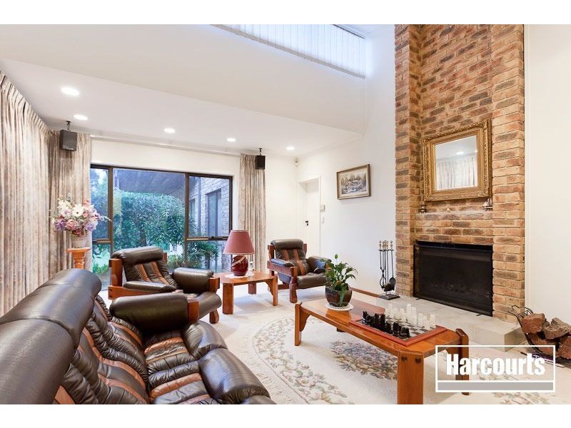 1 Halcyon Way, Narre Warren South VIC 3805