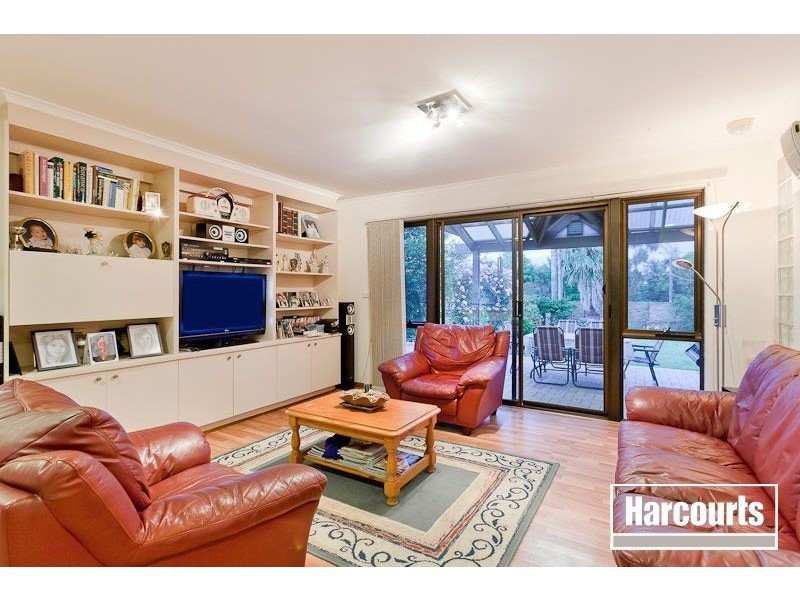 1 Halcyon Way, Narre Warren South VIC 3805