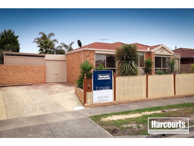 11 Pinnacle Way, Hampton Park VIC 3976