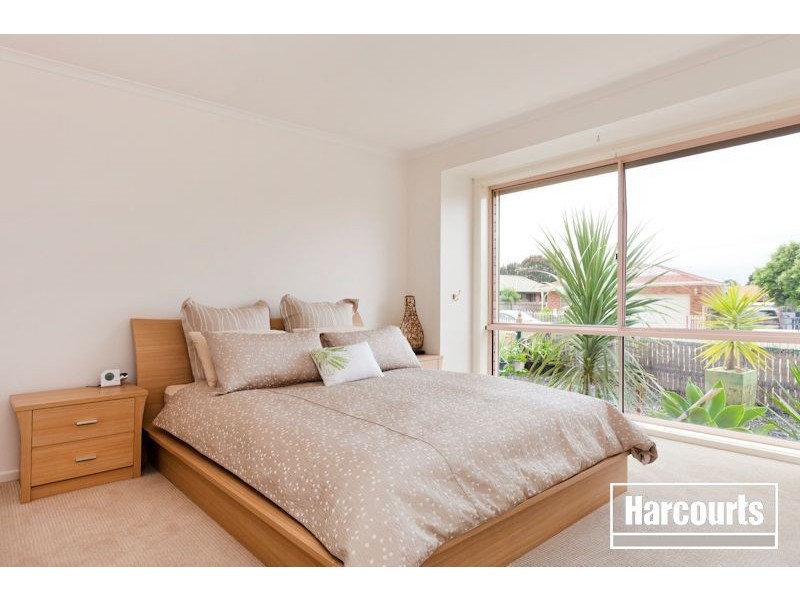 11 Pinnacle Way, Hampton Park VIC 3976