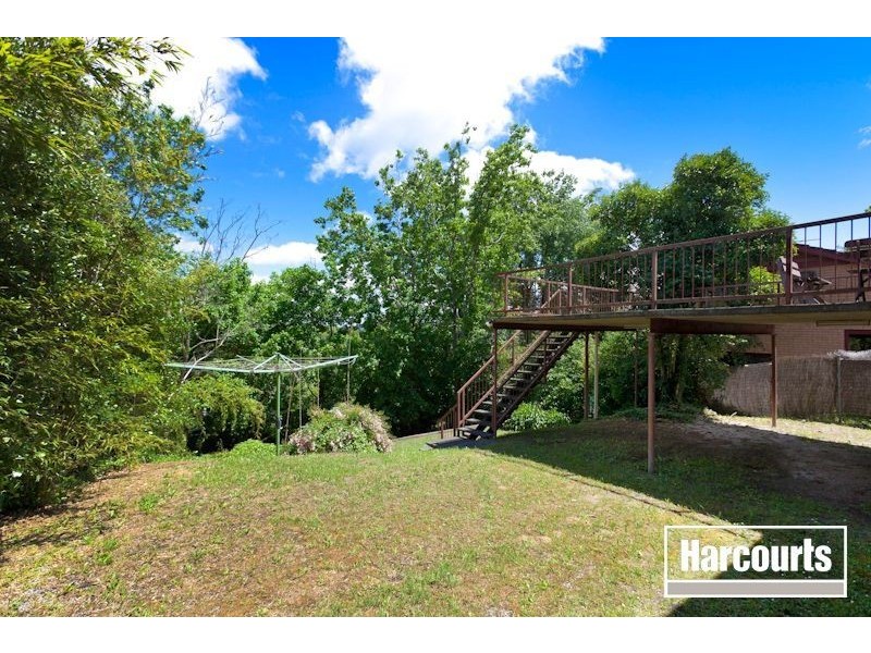 8 Inglis Road, Berwick VIC 3806