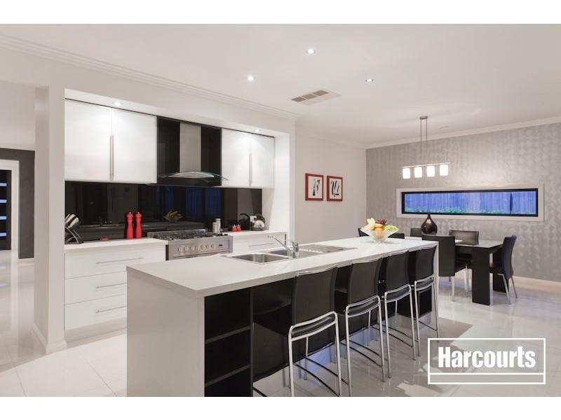 35 Viewgrand Drive, Berwick VIC 3806