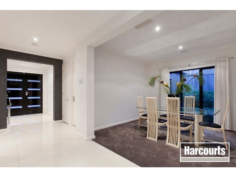 35 Viewgrand Drive, Berwick VIC 3806