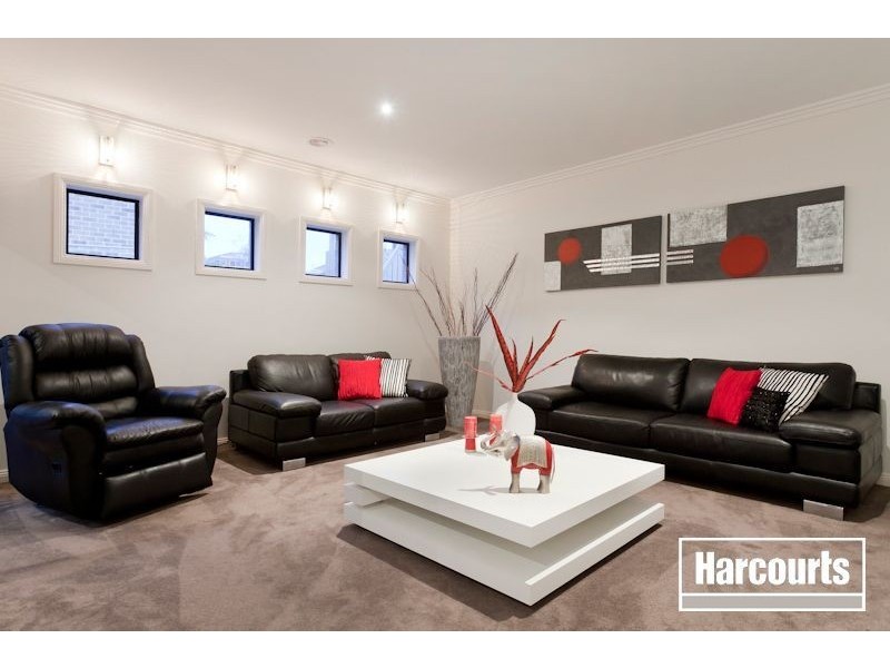 35 Viewgrand Drive, Berwick VIC 3806