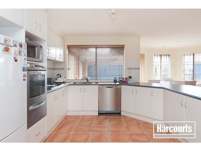 47 Rodlarni Crescent, Berwick VIC 3806