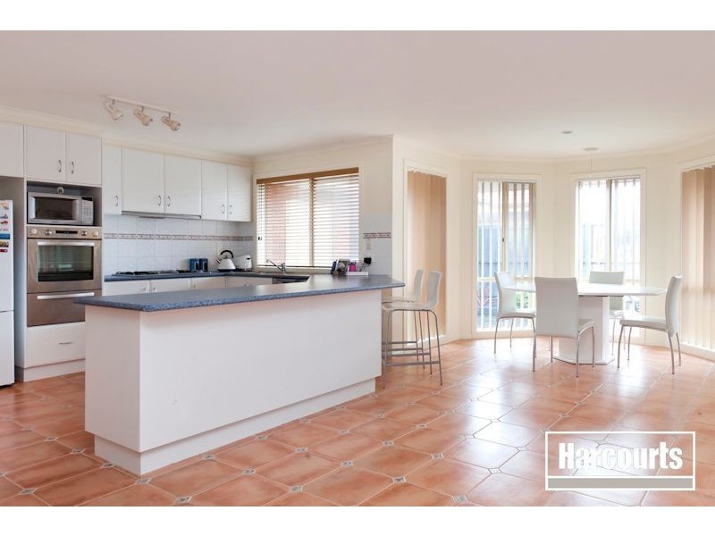 47 Rodlarni Crescent, Berwick VIC 3806