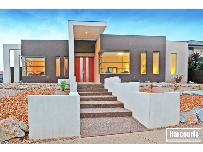 37 Bryn Mawr Boulevard, Berwick VIC 3806