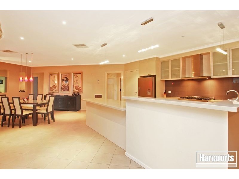 37 Bryn Mawr Boulevard, Berwick VIC 3806