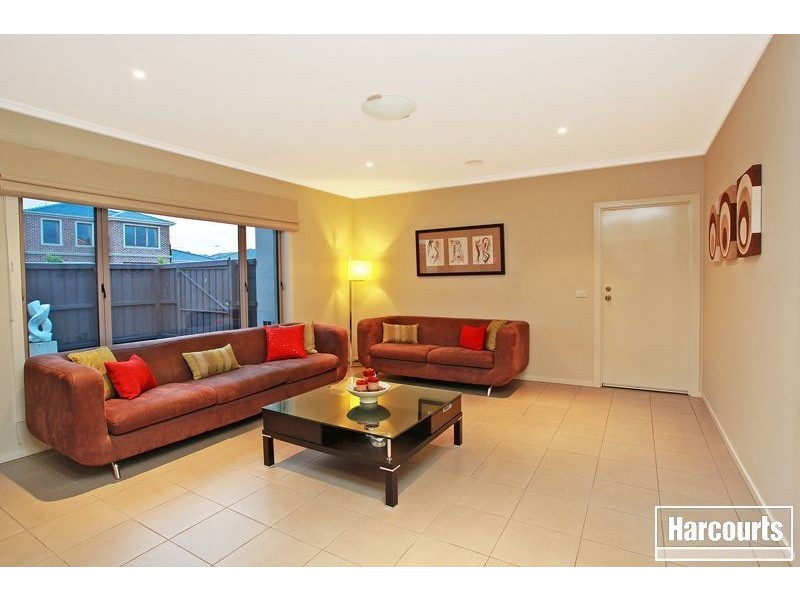 37 Bryn Mawr Boulevard, Berwick VIC 3806