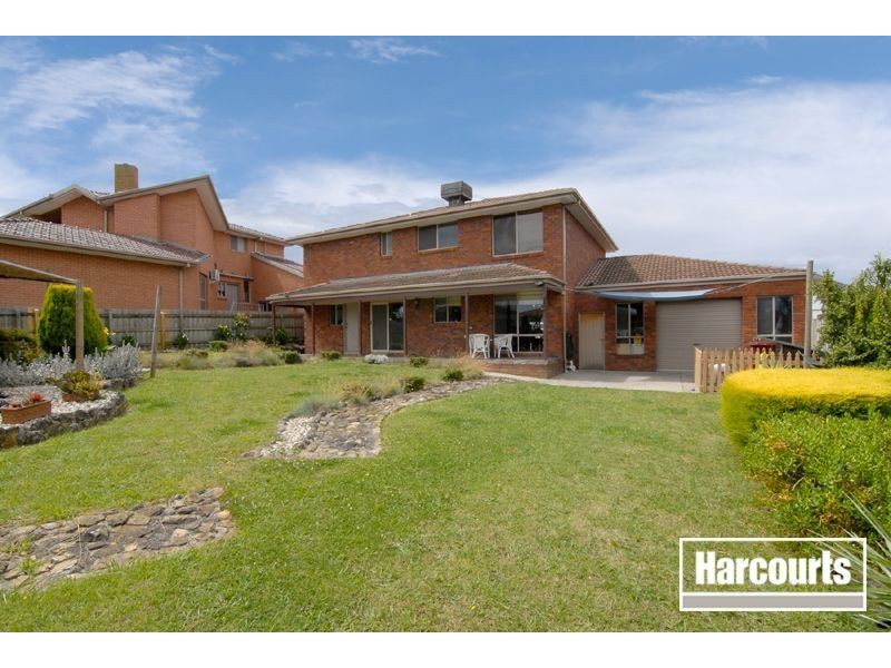 3 George Bass Avenue, Endeavour Hills VIC 3802