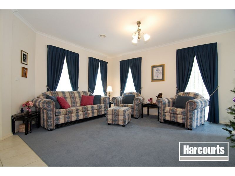 23 Parkwood Avenue, Narre Warren South VIC 3805