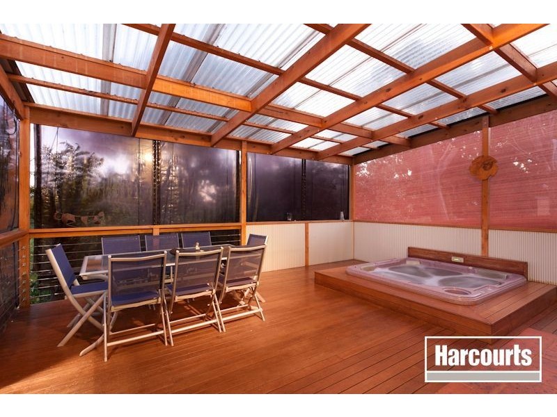 1 Outlook Drive, Berwick VIC 3806