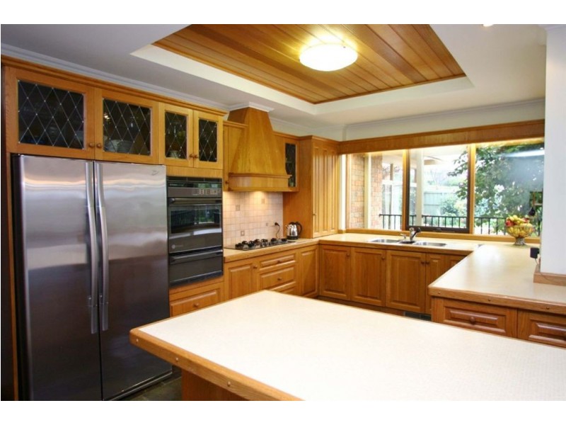 330 Hallam North Road, Lysterfield South VIC 3156