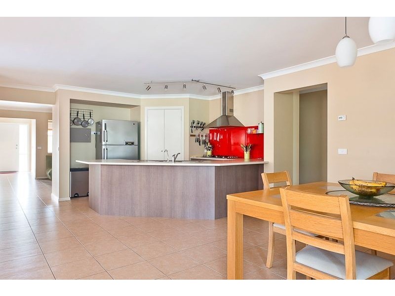 22 Yorkshire Drive, Cranbourne North VIC 3977