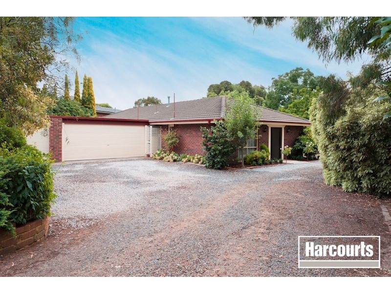 8 Tandderwen Court, Narre Warren North VIC 3804