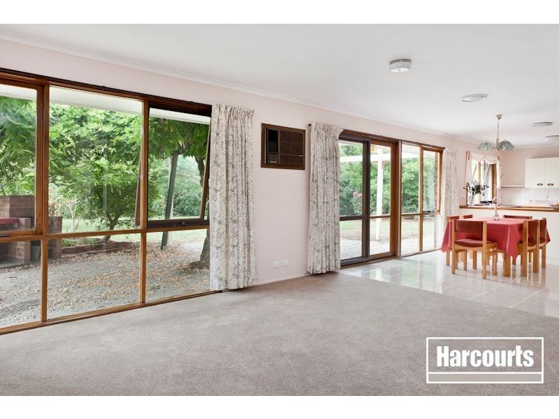 8 Tandderwen Court, Narre Warren North VIC 3804