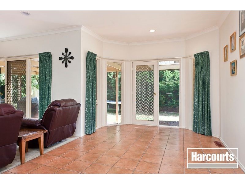 32 Highland Crescent, Narre Warren South VIC 3805