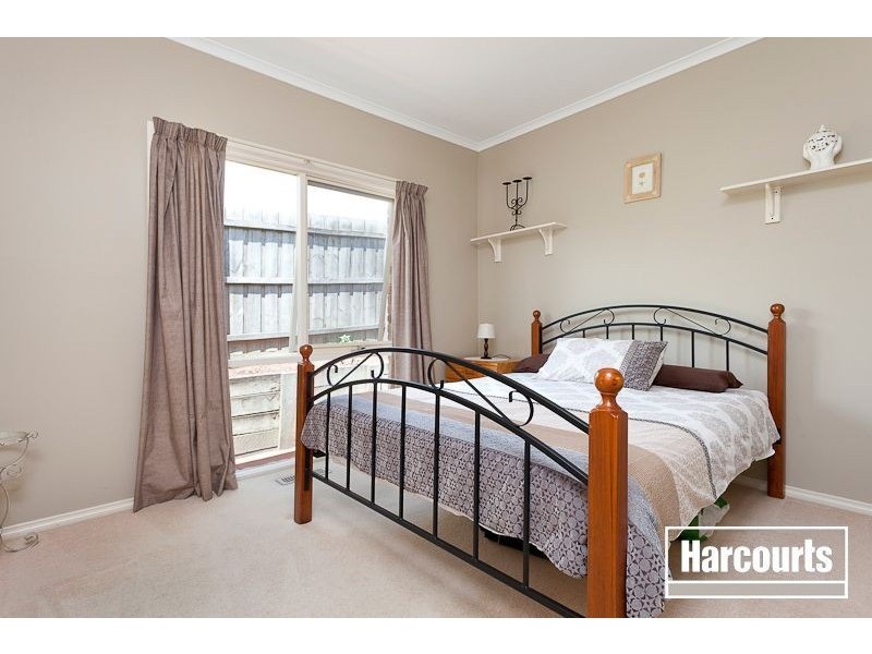 32 Highland Crescent, Narre Warren South VIC 3805