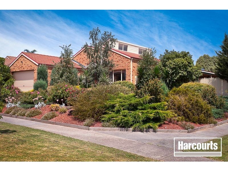 32 Highland Crescent, Narre Warren South VIC 3805