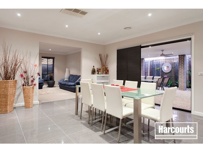 53 Jamieson Way, Berwick VIC 3806