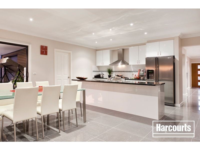 53 Jamieson Way, Berwick VIC 3806