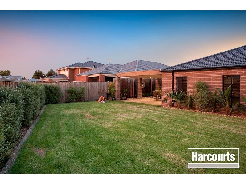 53 Jamieson Way, Berwick VIC 3806