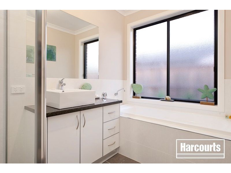 53 Jamieson Way, Berwick VIC 3806