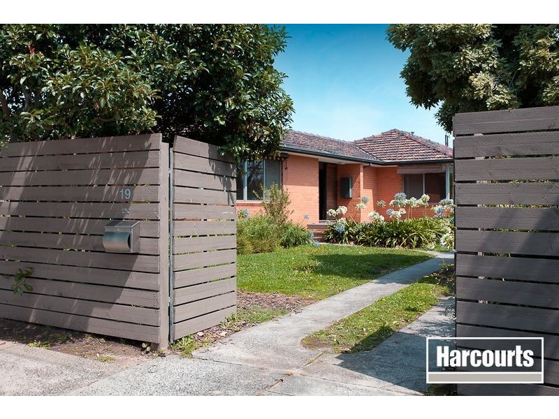 19 Jane Street, Berwick VIC 3806