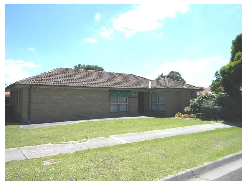 65 Camms Road, Cranbourne VIC 3977