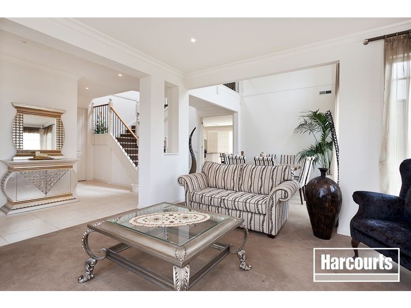 16 Fabriano Place, Narre Warren South VIC 3805