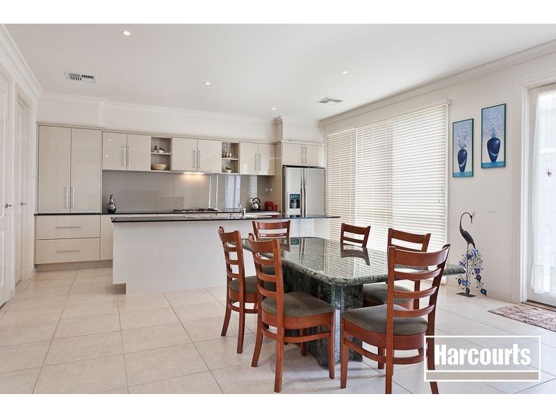 16 Fabriano Place, Narre Warren South VIC 3805