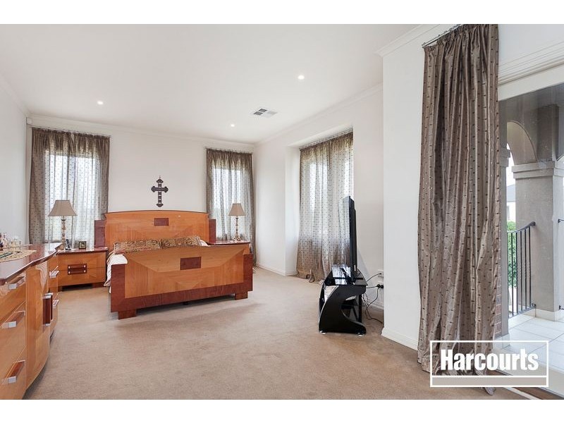 16 Fabriano Place, Narre Warren South VIC 3805