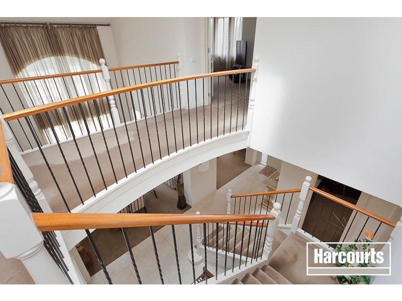 16 Fabriano Place, Narre Warren South VIC 3805