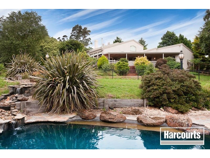 230 Mountain Road, Gembrook VIC 3783