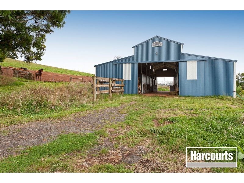 230 Mountain Road, Gembrook VIC 3783