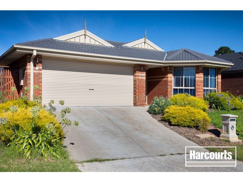 7 Tyrone Avenue, Pakenham VIC 3810