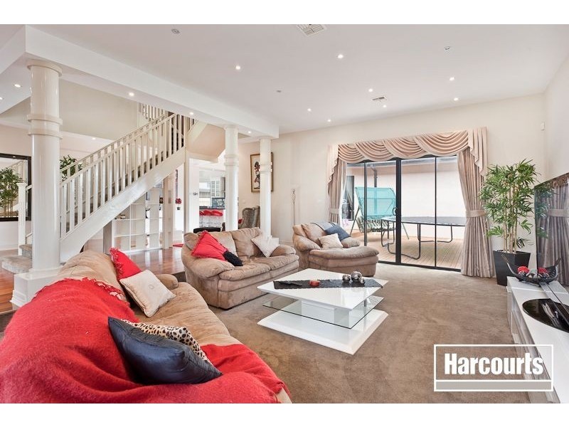 25 Aranmore Crescent, Narre Warren North VIC 3804