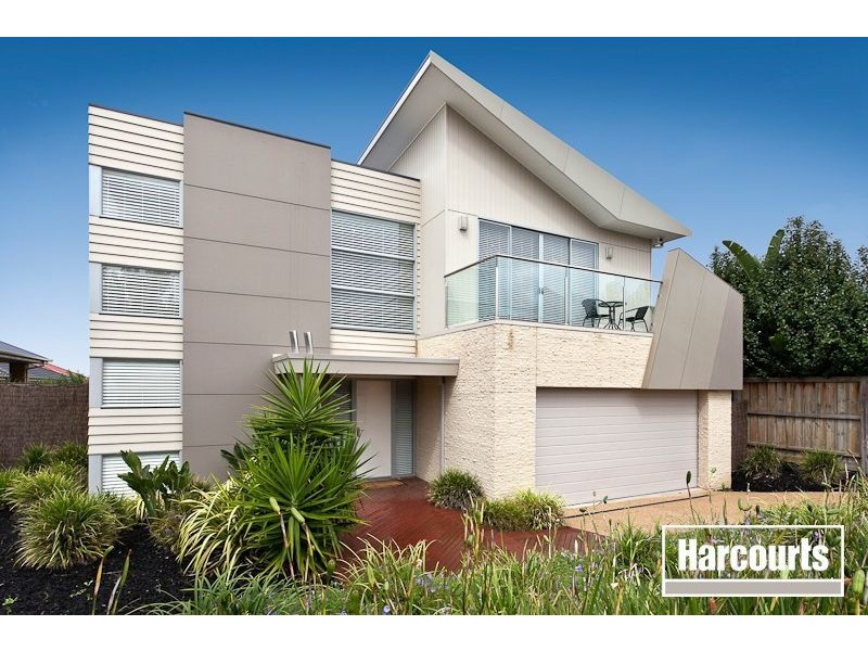 15 Chase Boulevard, Berwick VIC 3806