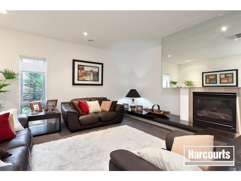 15 Chase Boulevard, Berwick VIC 3806